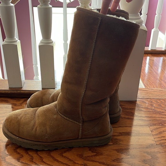 Classic tall camel Ugg boots, size 8 - Picture 2 of 6